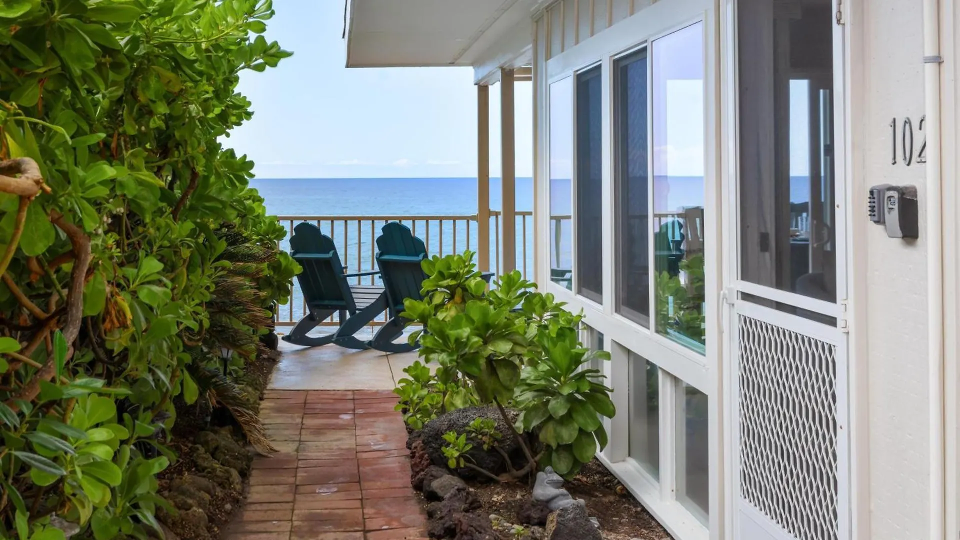 102 Kona Riviera Villa Kailua-Kona