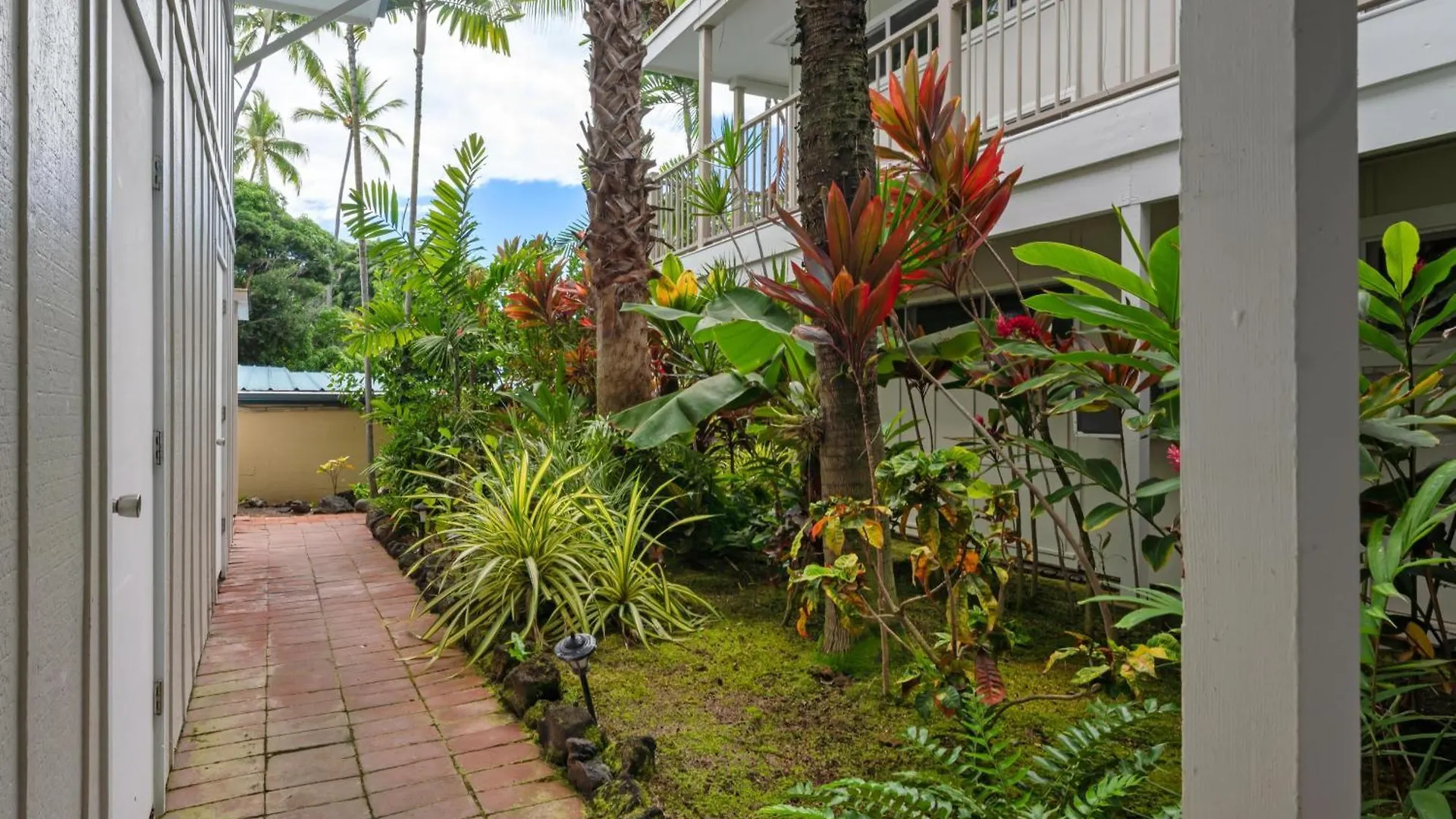 102 Kona Riviera Villa Kailua-Kona 0*,
